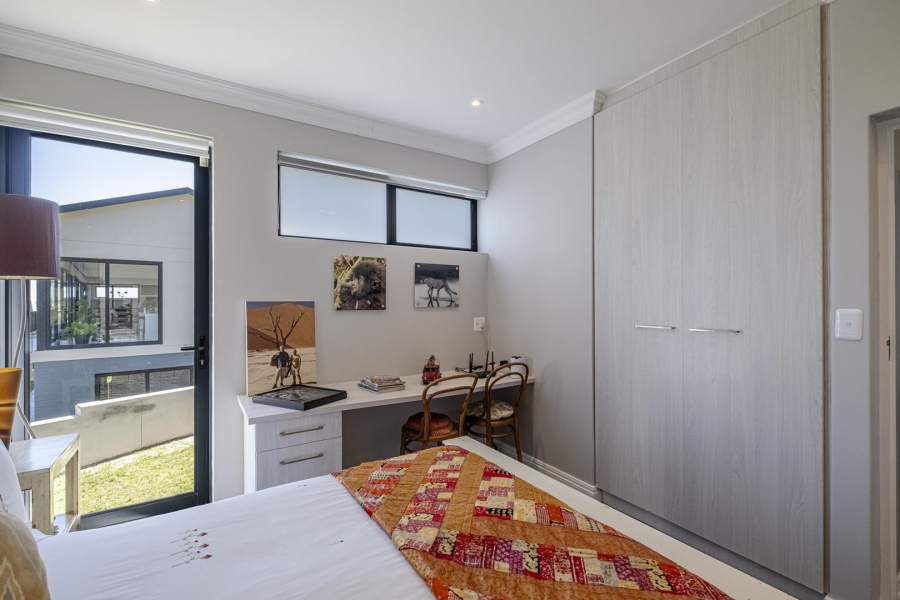 4 Bedroom Property for Sale in Kragga Kamma Eastern Cape